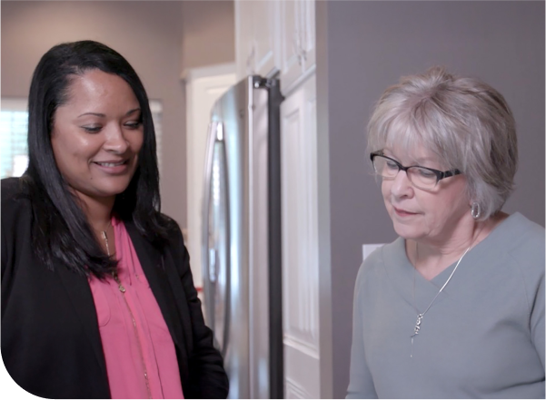 Andrea, a PAL, speaking with Pat, a patient living with LEMS